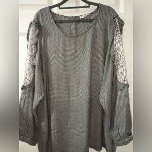 2x Jane and Delancey Black & White Gingham Funky Blouse with Lace inset Sleeves